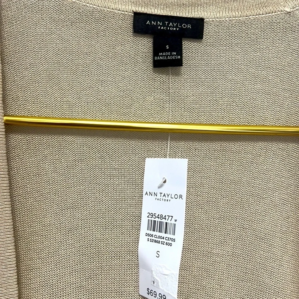 Nwt Ann Taylor Factory Cardigan Open front. Ribbed cuffs & hem. S & M - Picture 3 of 8